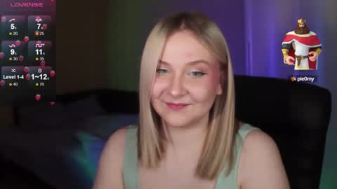 Ilona online show from September 2025 08:12:02 PM