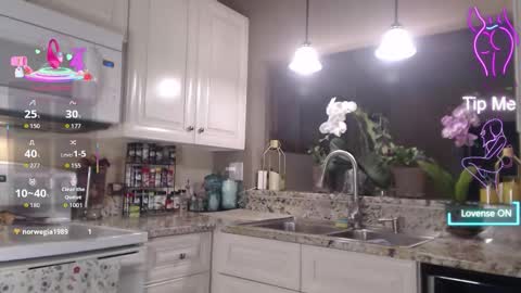 Snapshot of sensual_paradise_ chatting on March 2026 08:26:02 PM V online show from March 2026 08:26:02 PM