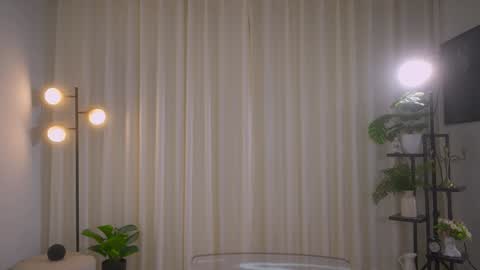 Maria- OF sensual bee online show from January 2025 05:13:01 AM