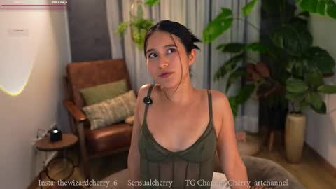 Snapshot of sensualcherry_ chatting on March 2026 12:47:02 AM Maria- OF sensual bee online show from March 2026 12:47:02 AM