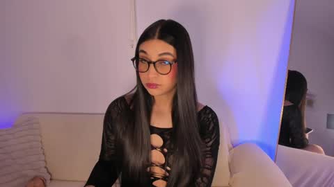 Snapshot of sensualhaven_ chatting on June 2026 10:59:01 PM sensualhaven_ online show from June 2026 10:59:01 PM