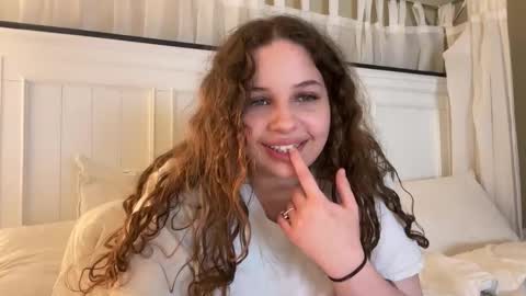 Snapshot of seraphinavelvet chatting on January 2026 12:42:02 PM Seraphina online show from January 2026 12:42:02 PM