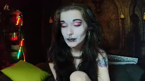 Snapshot of seraphinmunster chatting on April 2026 09:50:02 PM Seraphin Munster online show from April 2026 09:50:02 PM