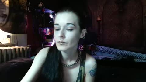 Snapshot of seraphinmunster chatting on May 2026 05:18:01 PM Seraphin Munster online show from May 2026 05:18:01 PM