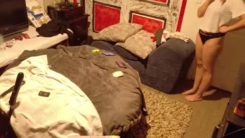 seraphyx33 online show from February 2026 08:41:01 AM