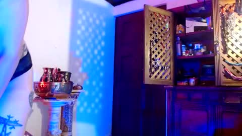 Serena Xyz online show from November 2025 05:47:02 PM