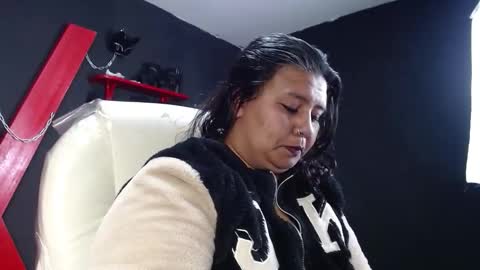 serenamystsh online show from November 2025 07:59:02 PM