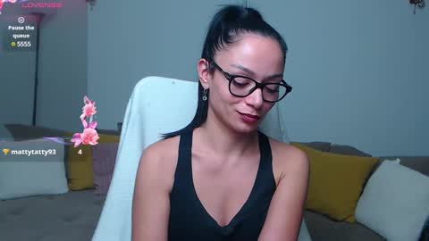 Snapshot of serenesophi chatting on December 2024 02:42:01 AM SereneSophi online show from December 2024 02:42:01 AM