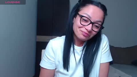 Snapshot of serenesophi chatting on March 2026 03:24:02 AM SereneSophi online show from March 2026 03:24:02 AM