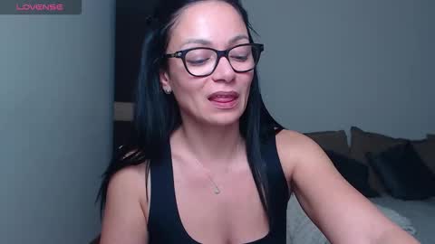 Snapshot of serenesophi chatting on March 2026 08:19:01 AM SereneSophi online show from March 2026 08:19:01 AM