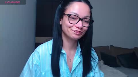 Snapshot of serenesophi chatting on March 2026 03:43:02 AM SereneSophi online show from March 2026 03:43:02 AM