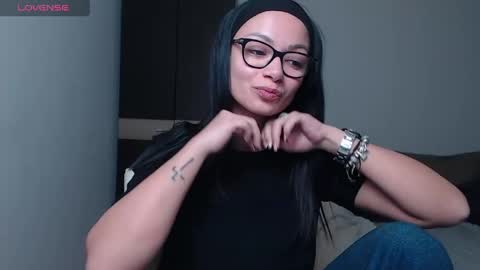 Snapshot of serenesophi chatting on April 2026 03:37:02 AM SereneSophi online show from April 2026 03:37:02 AM