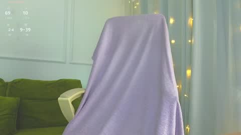 Snapshot of sereta_fin chatting on December 2024 01:27:02 PM Hey Guys and Girls non-binary personalities Im Sereta online show from December 2024 01:27:02 PM