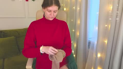 Snapshot of sereta_fin chatting on December 2024 10:53:02 AM Hey Guys and Girls non-binary personalities Im Sereta online show from December 2024 10:53:02 AM