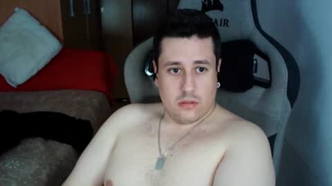 Snapshot of sergio95n chatting on February 2025 03:23:02 PM Pollos online show from February 2025 03:23:02 PM