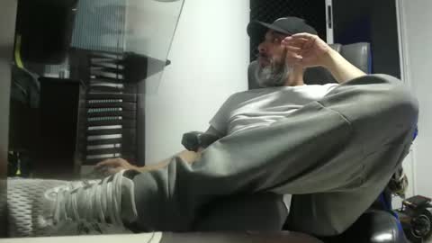 Snapshot of serioyhetero19 chatting on February 2026 12:04:02 AM hetero serio discreto online show from February 2026 12:04:02 AM