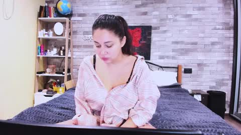 VIOLA online show from January 2025 05:48:01 AM