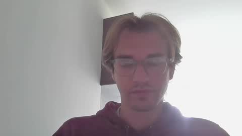 Snapshot of servandomier chatting on November 2025 05:28:02 PM mier online show from November 2025 05:28:02 PM