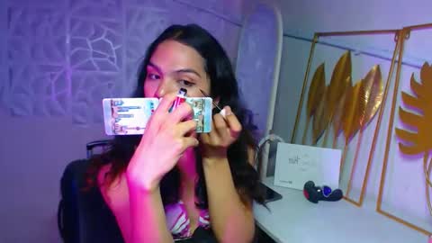 Bella online show from November 2025 09:13:02 AM