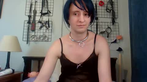 Snapshot of servilesarah chatting on April 2026 09:43:01 PM Servile Sarah online show from April 2026 09:43:01 PM