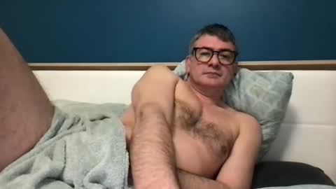 sesamechris92 online show from February 2026 07:03:02 AM