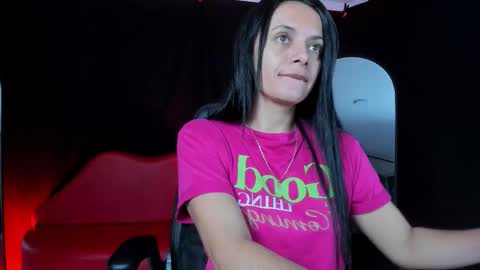 LUCERO online show from December 2025 05:14:01 AM