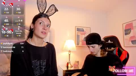 sett_and_gwen online show from December 2024 12:23:01 AM