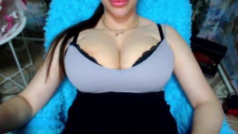 seu_cute online show from December 2025 03:17:02 PM