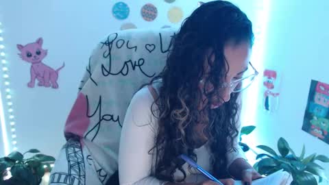 Snapshot of seuctive_woman57 chatting on March 2026 02:38:02 AM samy online show from March 2026 02:38:02 AM