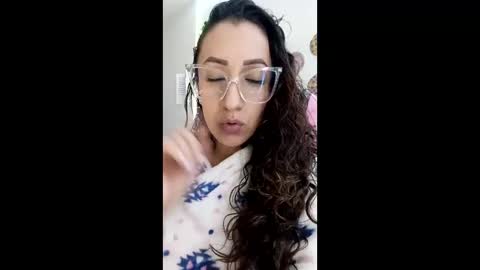 Snapshot of seuctive_woman57 chatting on March 2026 06:41:02 AM samy online show from March 2026 06:41:02 AM
