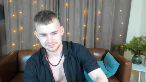 Snapshot of sevans14 chatting on December 2024 05:55:01 PM SevanS14 online show from December 2024 05:55:01 PM