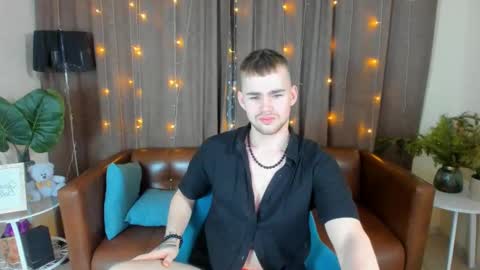 Snapshot of sevans14 chatting on December 2024 08:58:01 PM SevanS14 online show from December 2024 08:58:01 PM