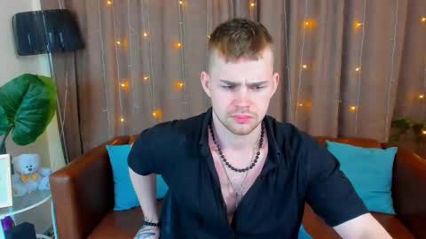 Snapshot of sevans14 chatting on January 2025 09:25:01 PM SevanS14 online show from January 2025 09:25:01 PM