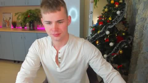 Snapshot of sevans14 chatting on January 2025 06:31:01 PM SevanS14 online show from January 2025 06:31:01 PM