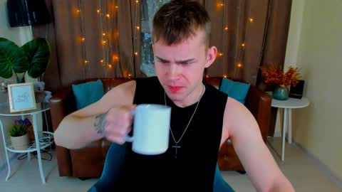 Snapshot of sevans14 chatting on January 2025 10:41:02 PM SevanS14 online show from January 2025 10:41:02 PM