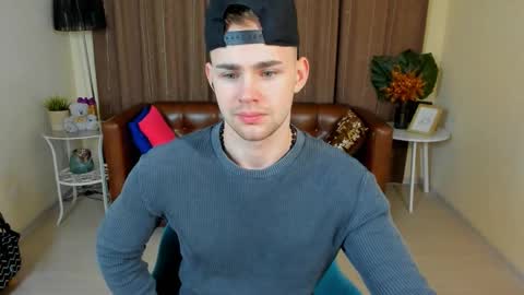 Snapshot of sevans14 chatting on February 2025 02:04:01 PM SevanS14 online show from February 2025 02:04:01 PM