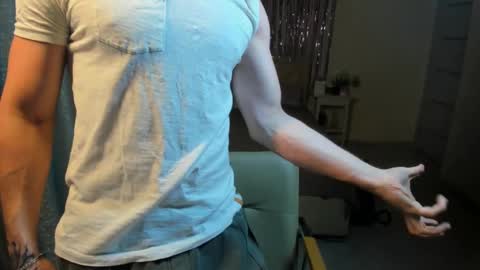 Snapshot of sevans14 chatting on February 2025 08:20:02 PM SevanS14 online show from February 2025 08:20:02 PM