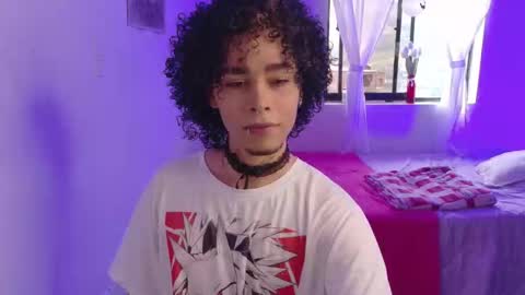 Alexis online show from September 2025 09:48:02 PM