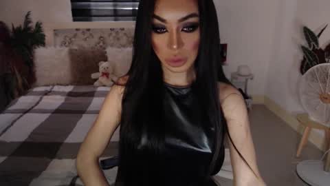 Snapshot of sexenchantresstgirl chatting on December 2024 12:46:01 AM Mistress Maria online show from December 2024 12:46:01 AM