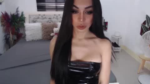 Snapshot of sexenchantresstgirl chatting on January 2025 03:08:01 AM Mistress Maria online show from January 2025 03:08:01 AM