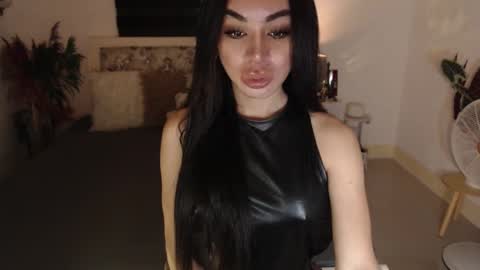 Snapshot of sexenchantresstgirl chatting on February 2025 11:12:02 PM Mistress Maria online show from February 2025 11:12:02 PM