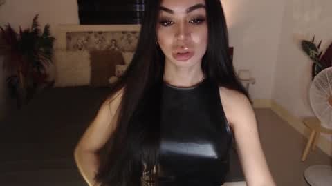 Snapshot of sexenchantresstgirl chatting on March 2025 03:55:02 AM Mistress Maria online show from March 2025 03:55:02 AM