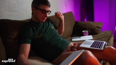 Snapshot of sexespresso chatting on December 2024 11:06:02 PM Thank you for Birthday Wishes online show from December 2024 11:06:02 PM