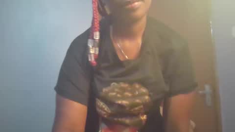 Snapshot of sexie_curvie chatting on February 2025 03:15:02 PM Maggie online show from February 2025 03:15:02 PM