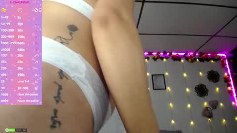 Snapshot of sexifacex1 chatting on April 2026 08:57:02 PM Lili online show from April 2026 08:57:02 PM