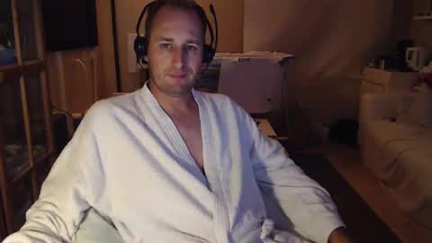 Snapshot of sexlobo1 chatting on January 2025 04:48:02 AM Sexlobo online show from January 2025 04:48:02 AM