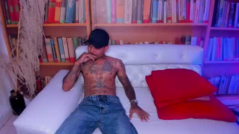 Snapshot of sexonfire111 chatting on July 2026 04:26:02 AM April 18 year and ROSS dick 20cm online show from July 2026 04:26:02 AM