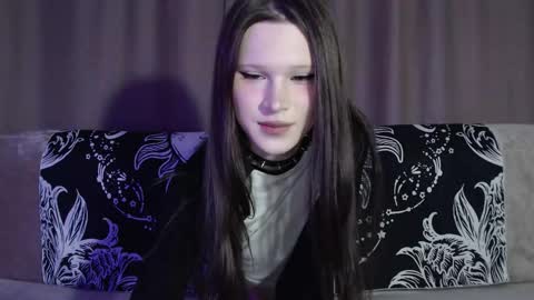 Nextdoor Princess online show from November 2025 05:18:02 AM