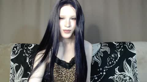 Snapshot of sexpired_princess chatting on April 2026 10:13:01 AM Nextdoor Princess online show from April 2026 10:13:01 AM