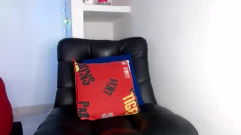 STIIV G online show from April 2026 07:04:02 PM